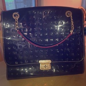 Arcadia patent leather purse